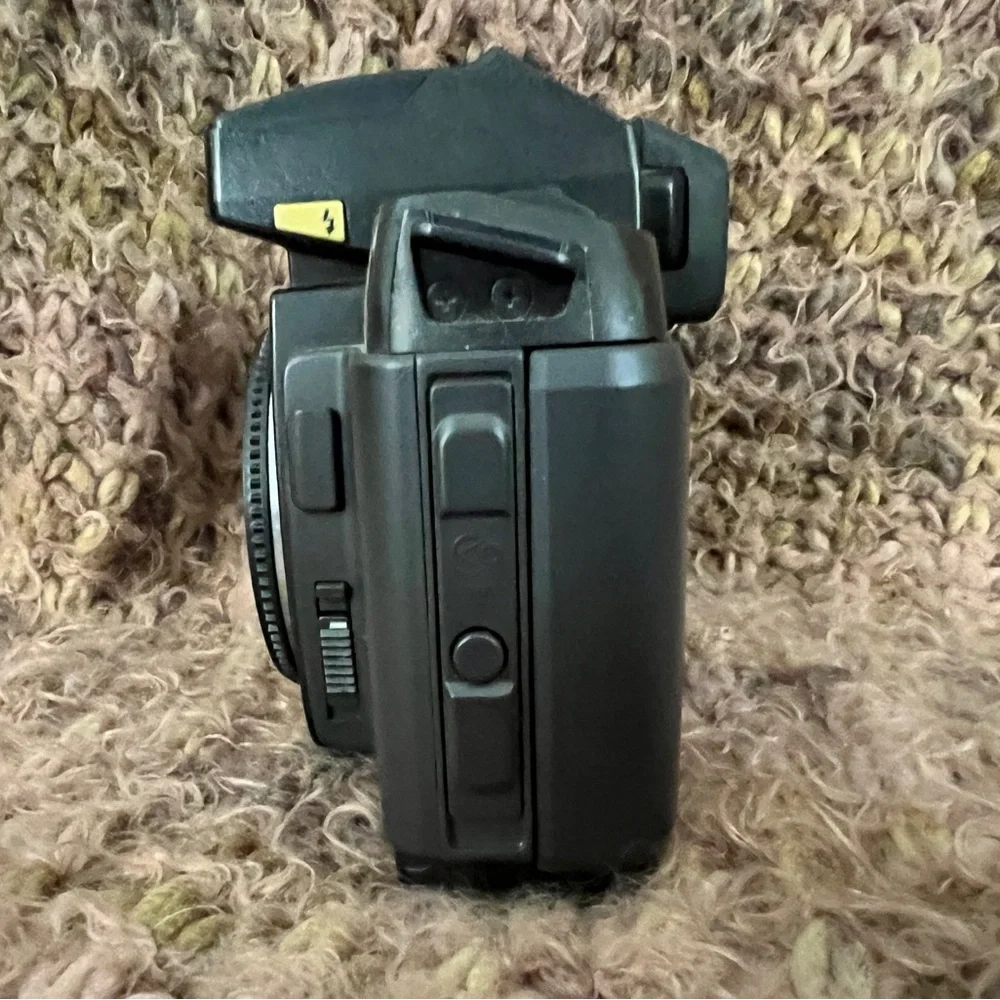 Pentax SF1N (Body Only) camera, with flash